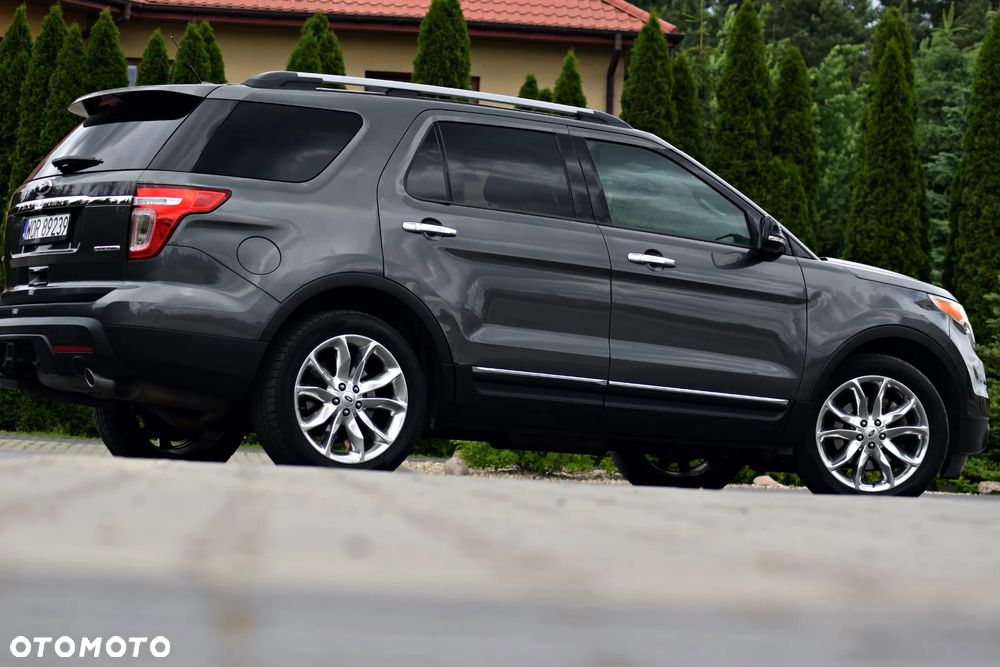 Ford Explorer - 4