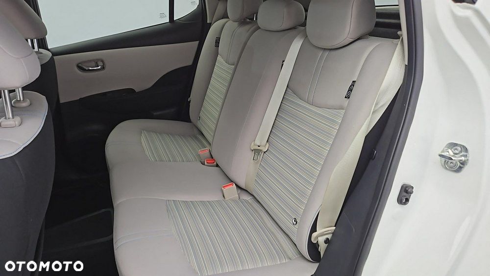 Nissan Leaf 40kWh N-Connecta - 22