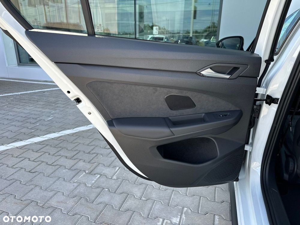 Volkswagen Golf - 13