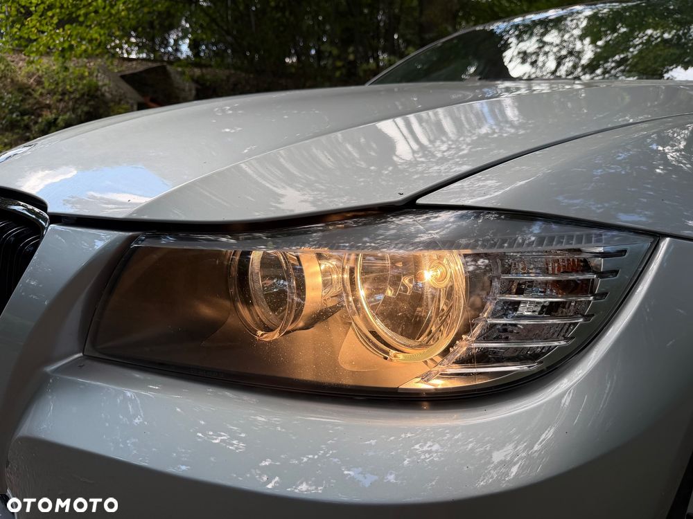 BMW Seria 3 320d DPF - 25