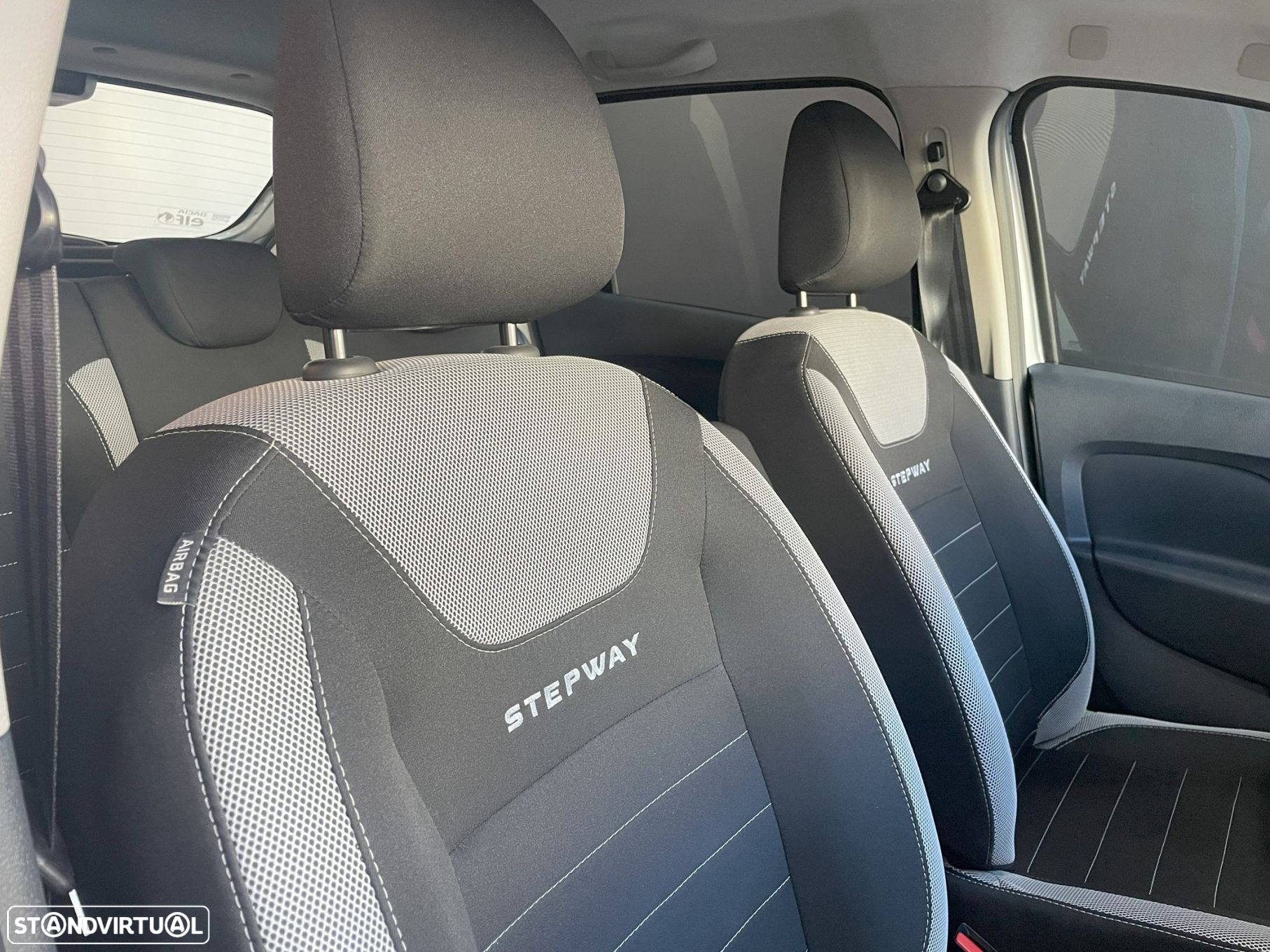Dacia Sandero 0.9 TCe Comfort - 17