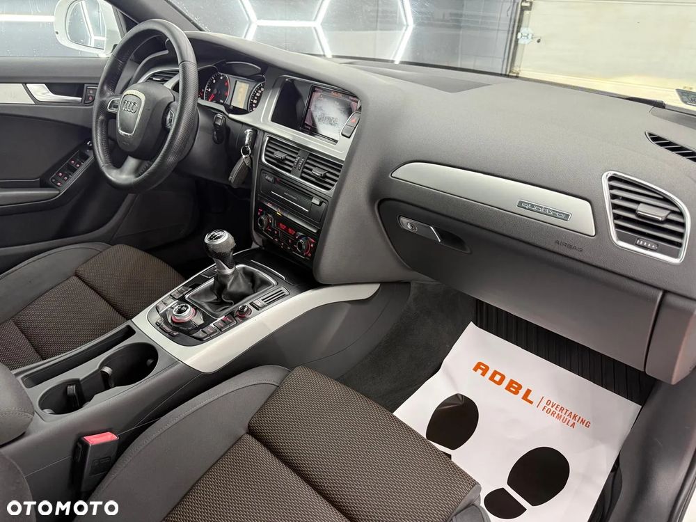 Audi A4 Allroad - 28