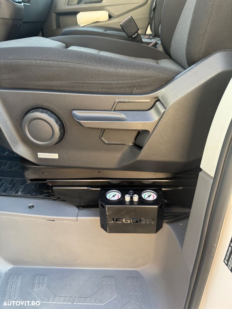 Volkswagen Crafter - 17