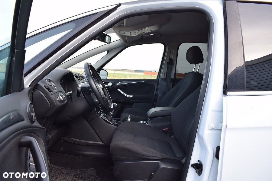 Ford S-Max 2.0 TDCi DPF Ambiente - 5