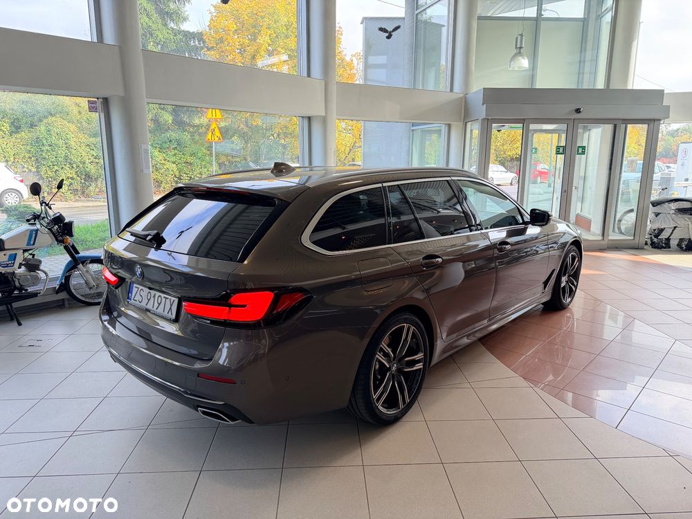 BMW Seria 5 520d MHEV Luxury Line sport - 9