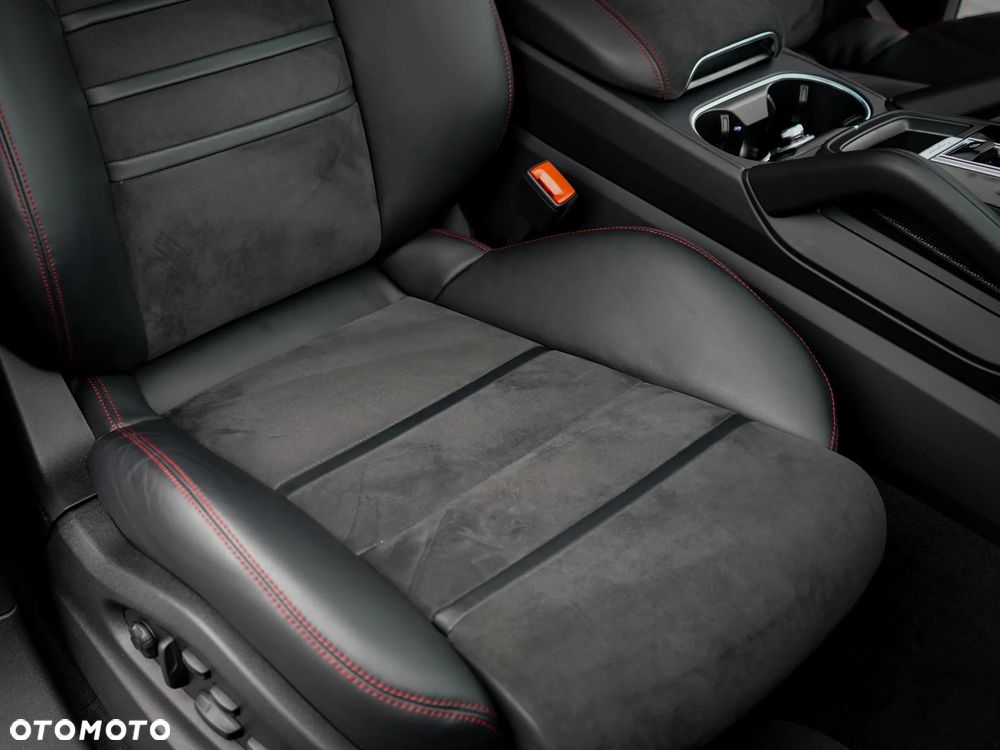 Porsche Cayenne Coupe GTS - 26