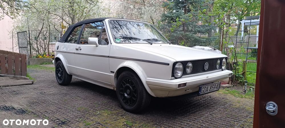 Volkswagen Golf - 2