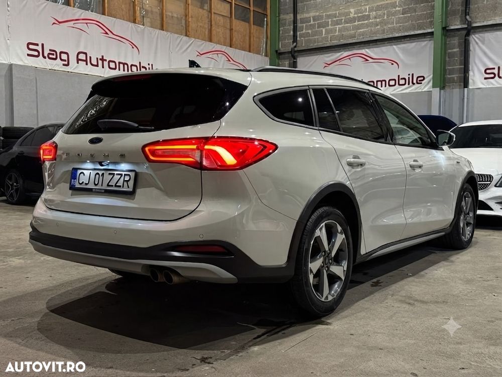 Ford Focus 1.5 EcoBoost ST-Line - 4