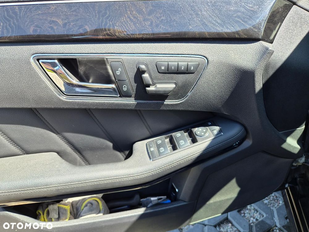 Mercedes-Benz Klasa E 250 CDI 4-Matic BlueEff Avantgarde - 10