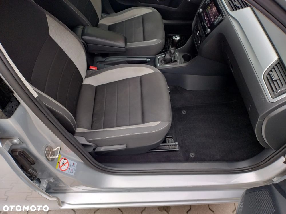 Skoda RAPID 1.6 TDI Ambition - 18