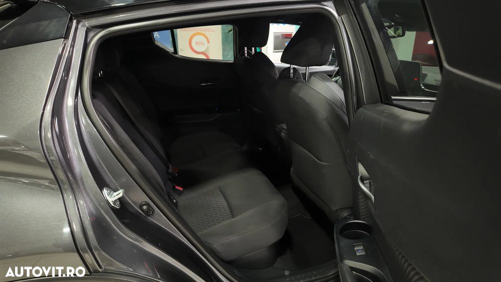 Toyota C-HR 1.8 HSD 122 CP 4x2 CVT C-lassy bi-tone - 32