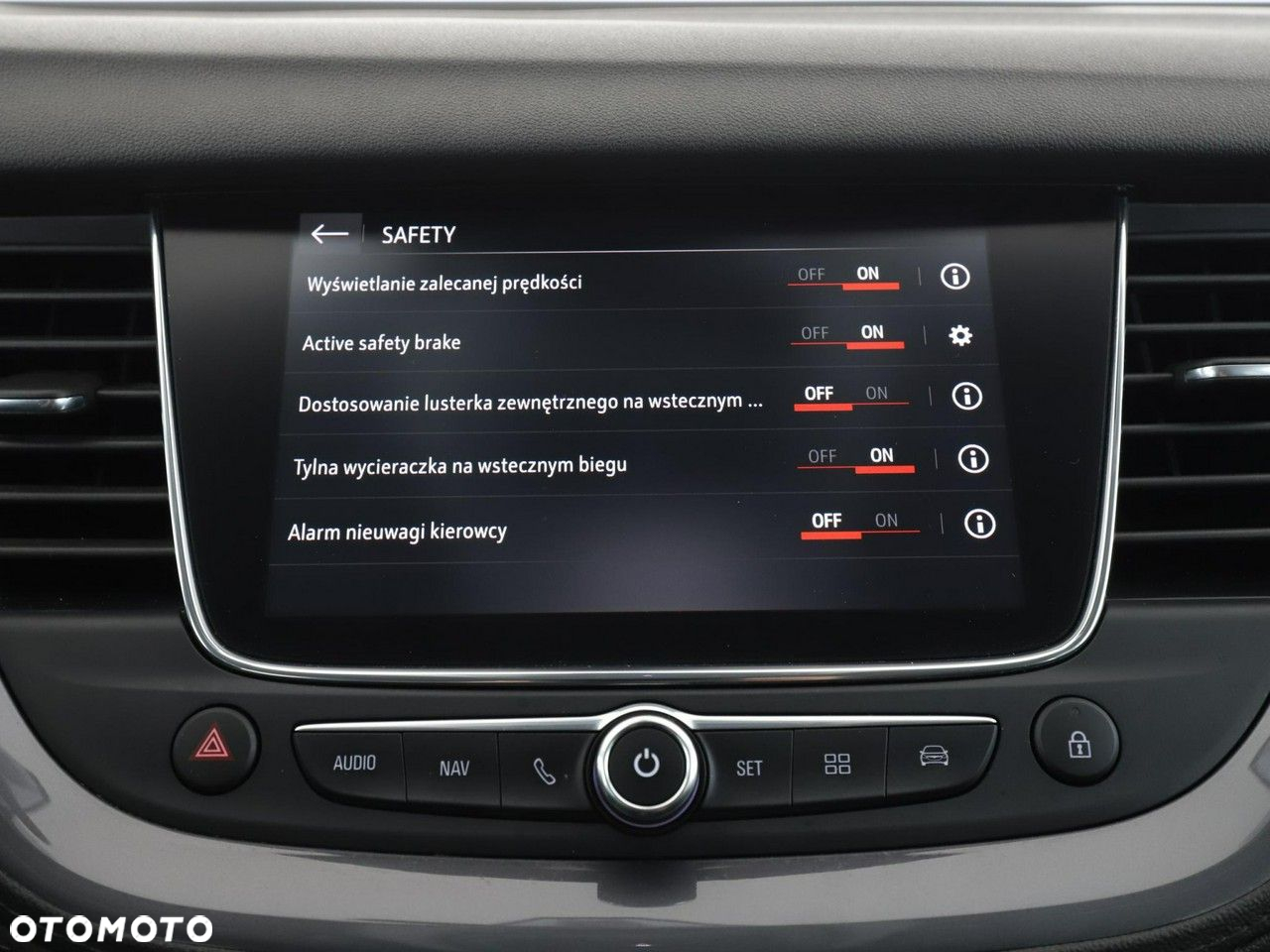Opel Grandland X 1.5 CDTI Innovation S&S - 26