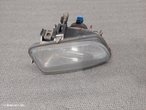 Farol Nevoeiro Dto Citroen Saxo (S0, S1) - 1