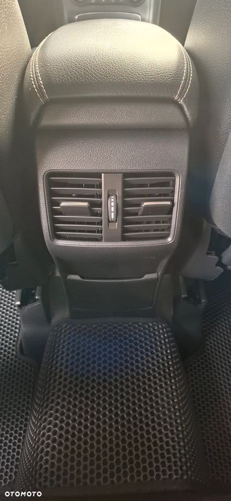 Mercedes-Benz Klasa B 200 7G-DCT Style - 26