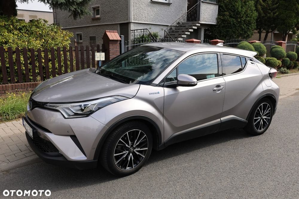 Toyota C-HR 1.8 Hybrid Prestige - 1