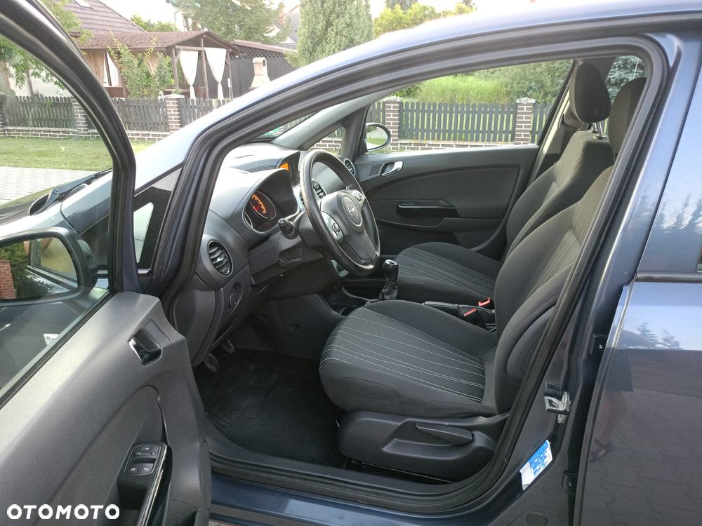 Opel Corsa - 8