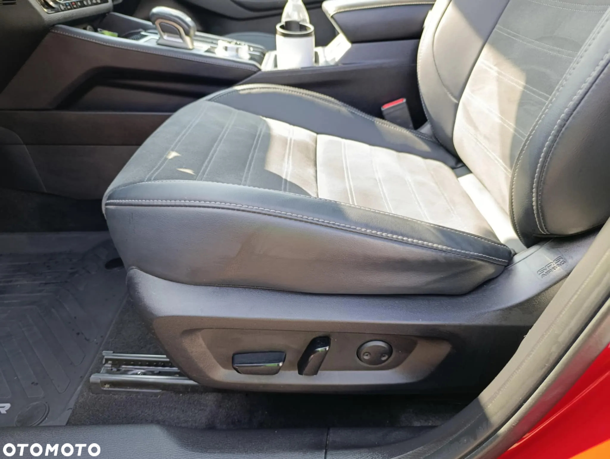 Mitsubishi Outlander 2.4 4WD Plug-In Hybrid Plus - 16