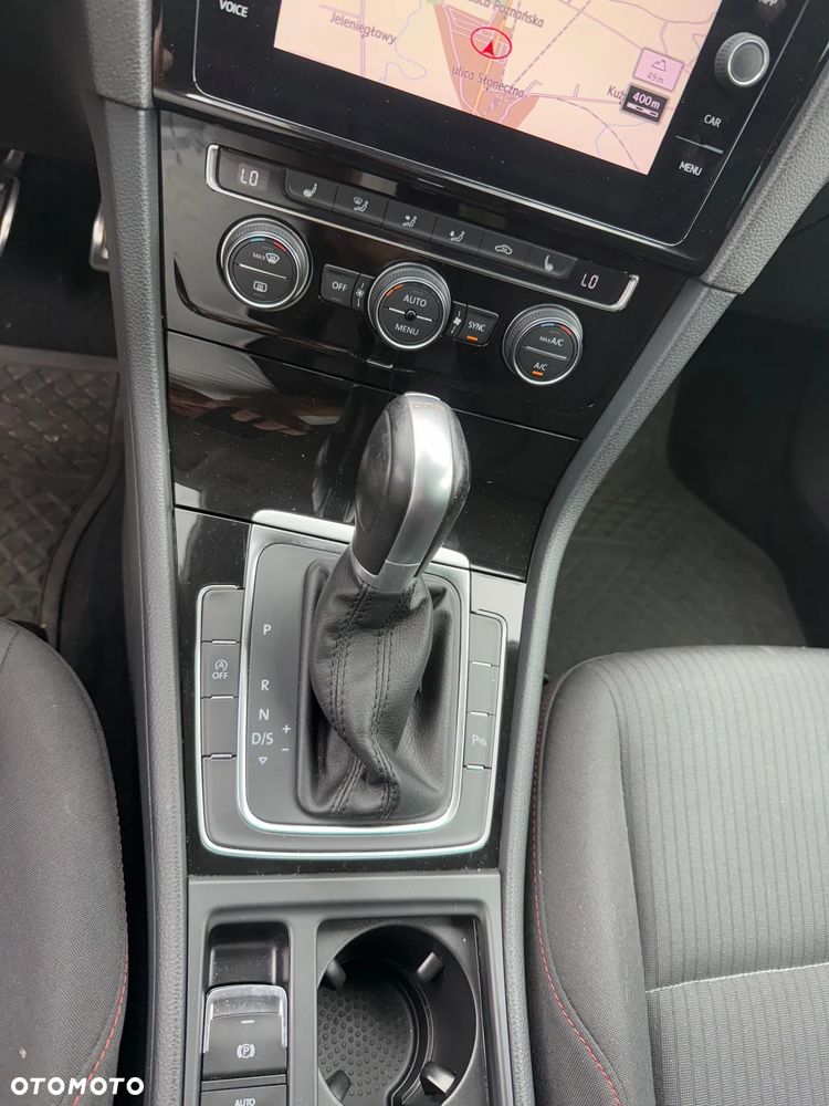 Volkswagen Golf 2.0 TDI DSG Sound - 22