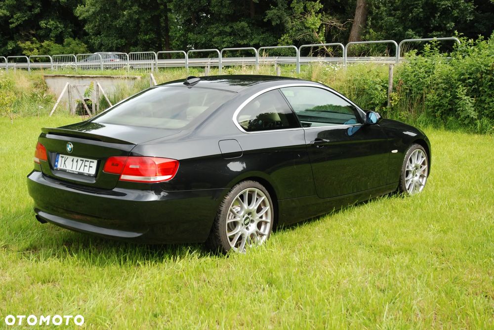 BMW Seria 3 325xi - 7