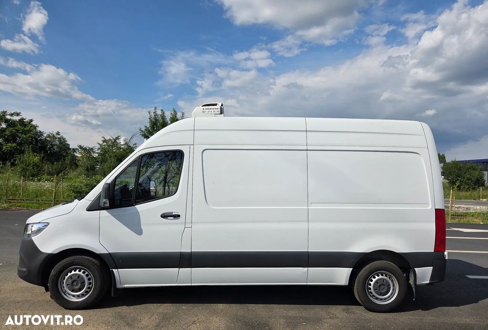 Mercedes-Benz Sprinter - 9