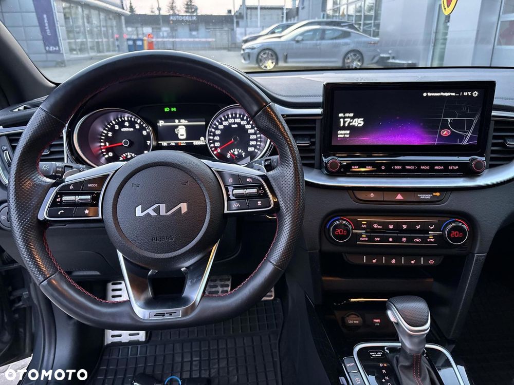 Kia ProCeed - 13