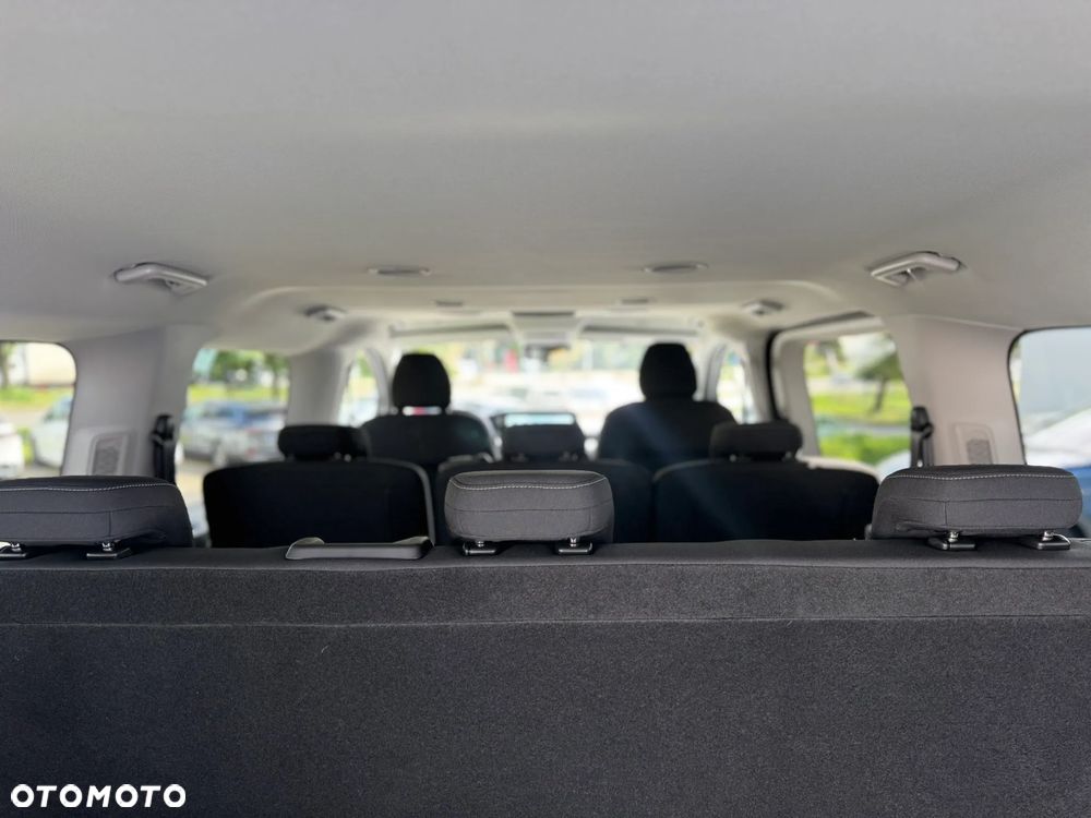Volkswagen Caravelle 2.0 TDI L2 4Motion Life - 25
