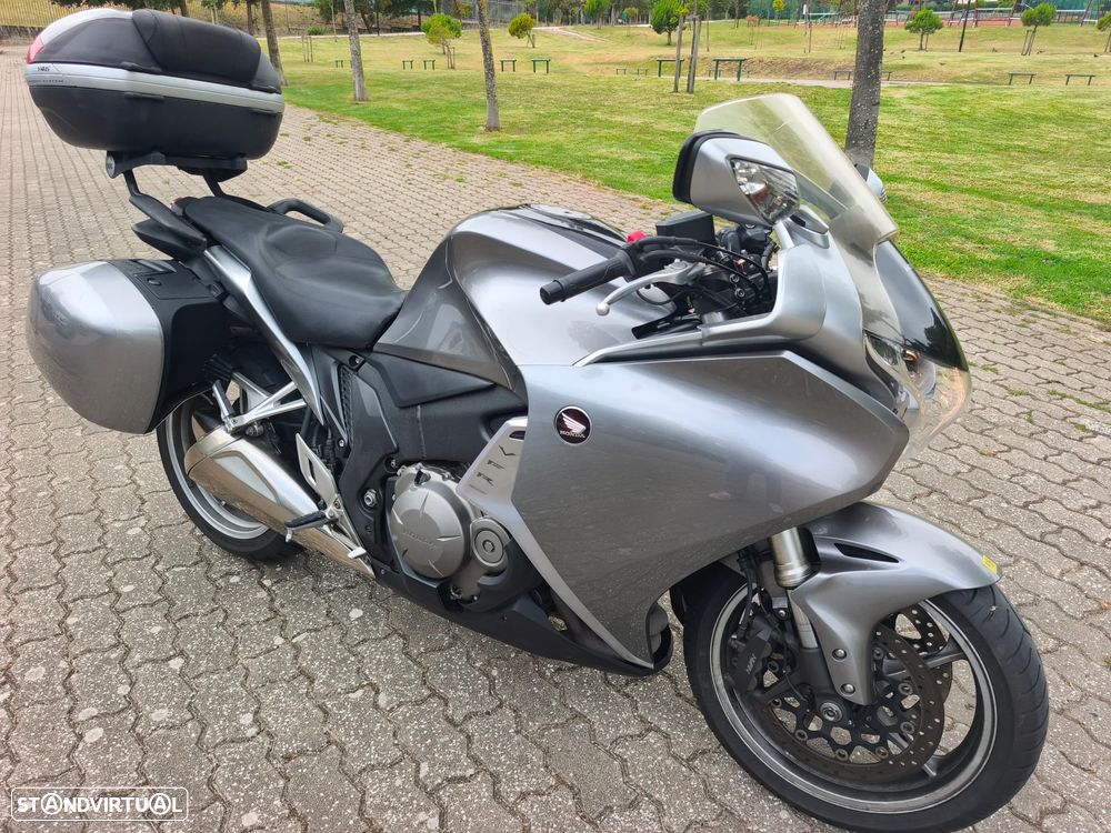 Honda VFR 1200 - 10