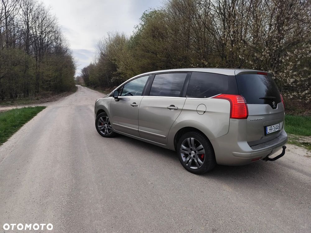 Peugeot 5008 - 2