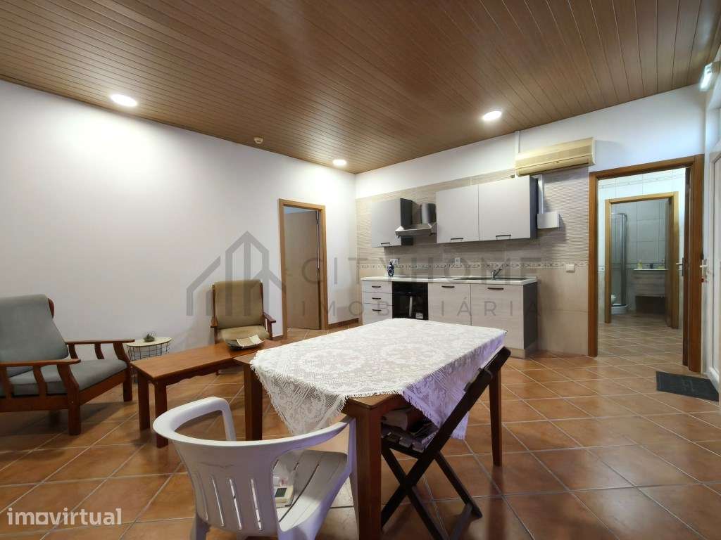 Espaço Comercial c/ Potencial de Habitação ou Escritório Algoz - Grande imagem: 4/12