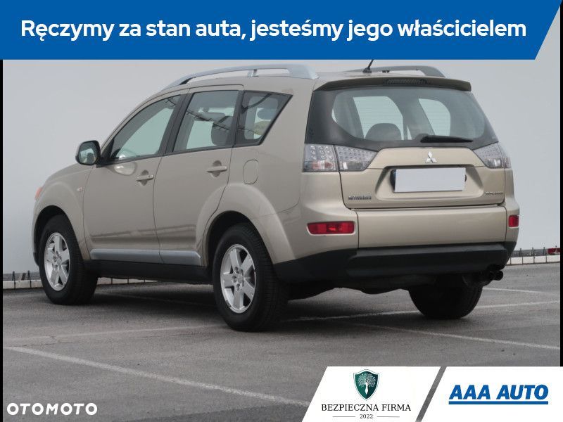 Mitsubishi Outlander - 5