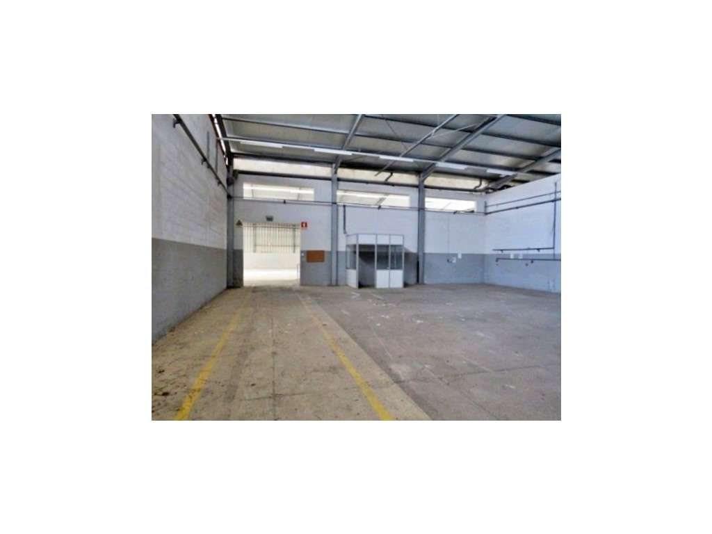 Edifício industrial com 10.000 m² de terreno - Grande imagem: 3/12