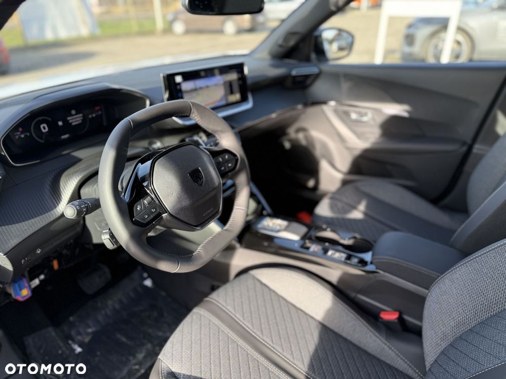 Peugeot 2008 PureTech mHEV Allure e-DCS6 - 10