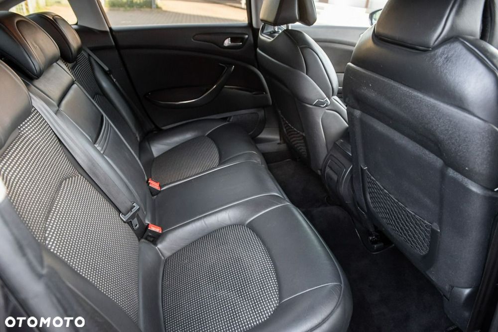 Citroën C5 2.0 HDi Exclusive Equilibre Navi - 8
