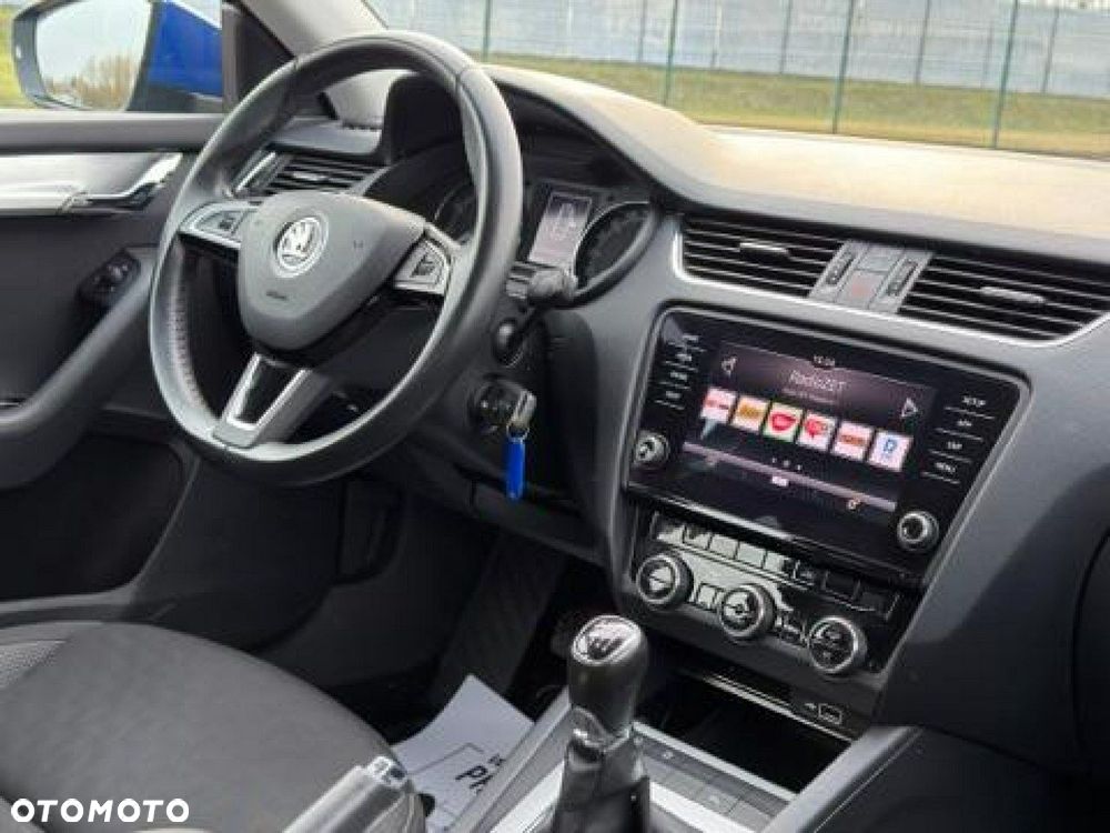 Skoda Octavia 1.5 TSI ACT Ambition - 8