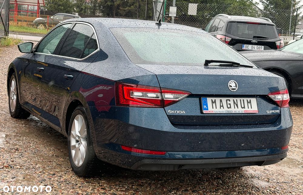 Skoda Superb 1.4 TSI ACT Sportline DSG - 37