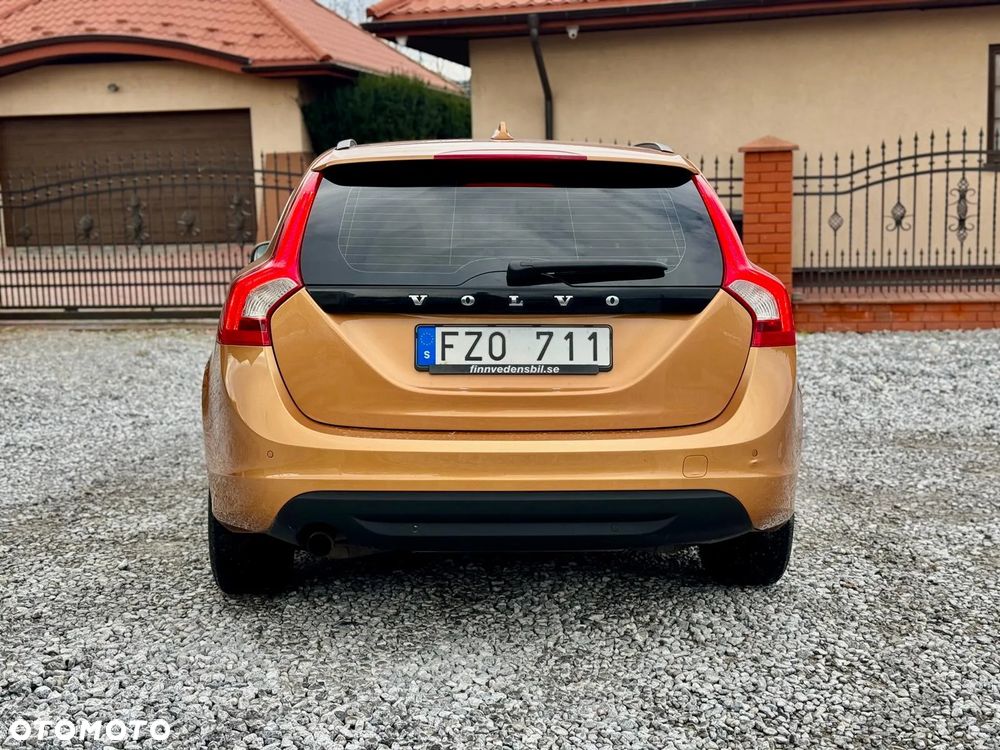 Volvo V60 D3 Geartronic Summum - 7