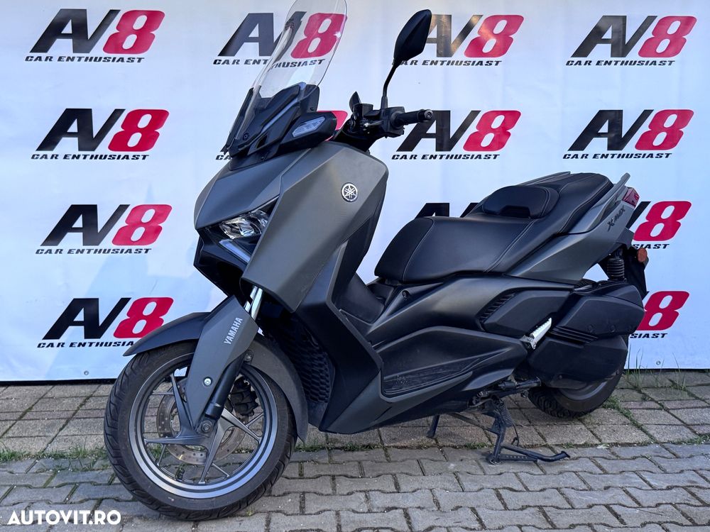 Yamaha XMAX 300 - 2