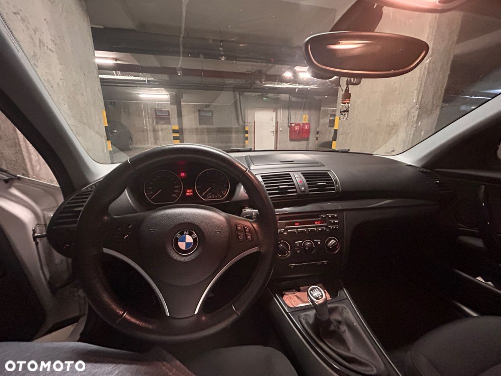 BMW Seria 1 116i - 3