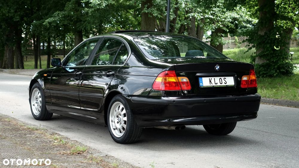 BMW Seria 3 320i - 29