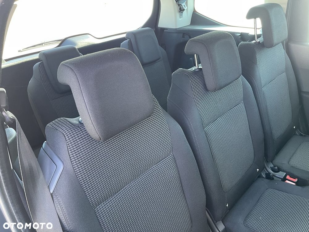 Peugeot 5008 HDI FAP 150 Premium - 17