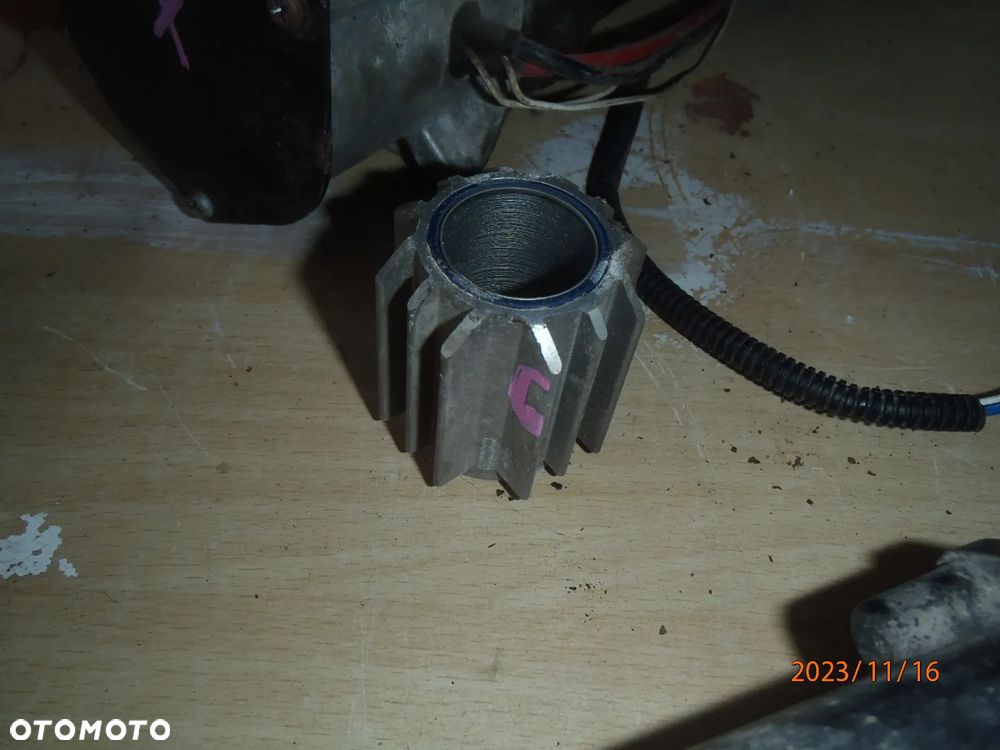 kompresor pompka zawieszenie silniczek  mocowanie tłok głowica zawór czujnik przewód wiązka kostka zbiorniczek range rover sport l320 discovery - 17