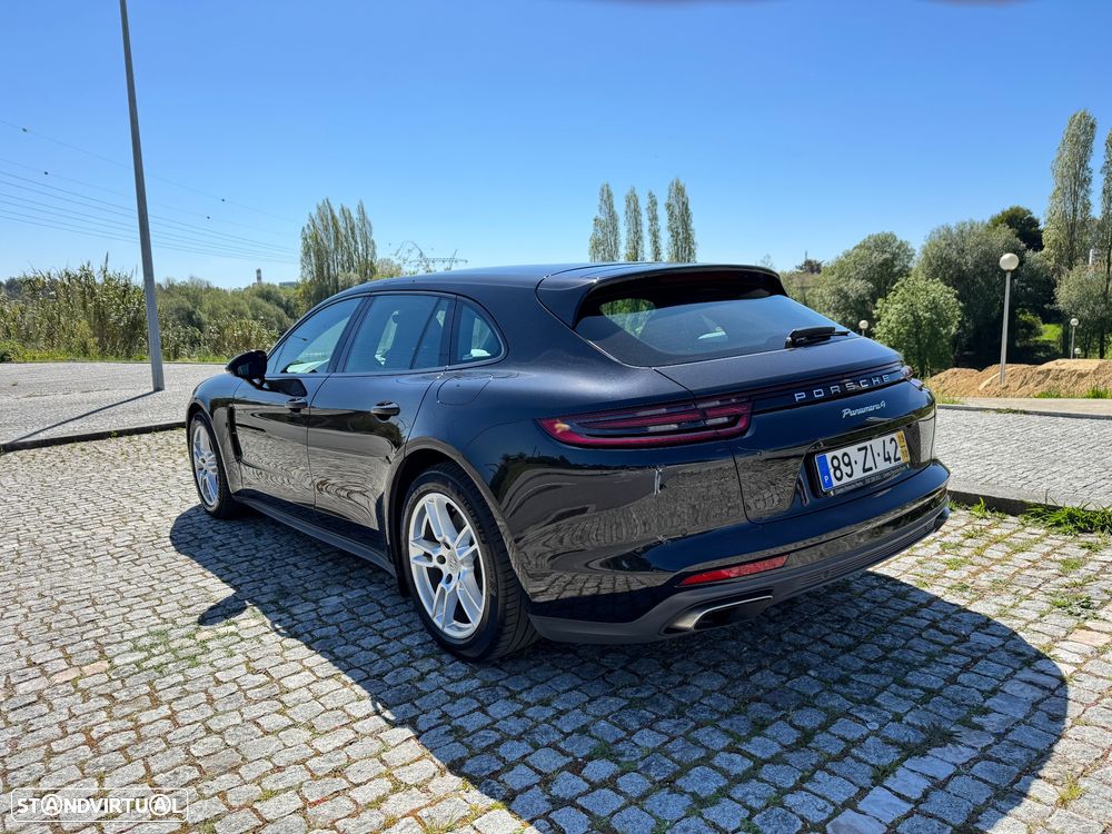 Porsche Panamera 4 E-Hybrid - 3