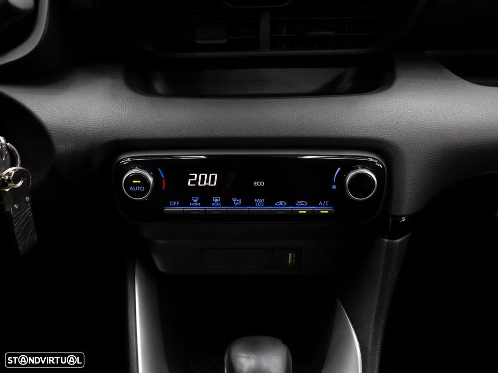 Toyota Yaris 1.5 HDF Exclusive - 30