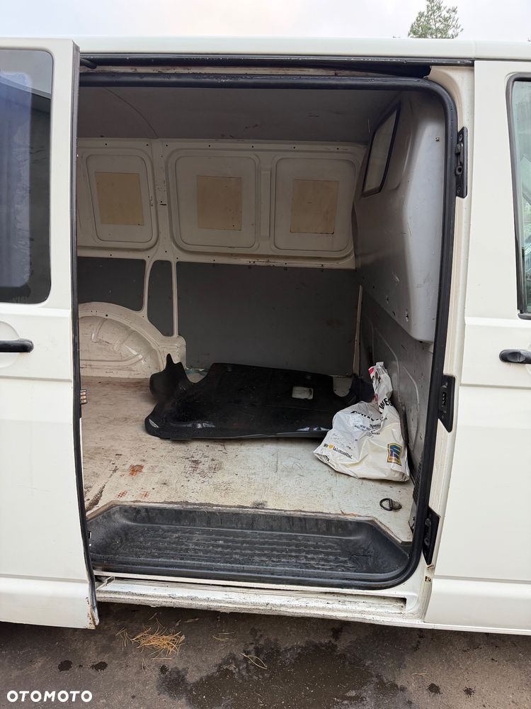 Volkswagen Transporter - 25