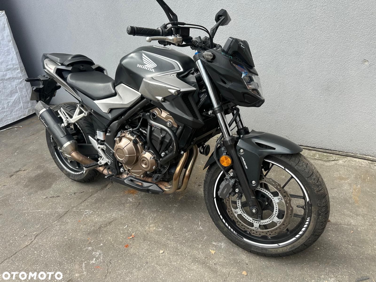 Honda CB - 1