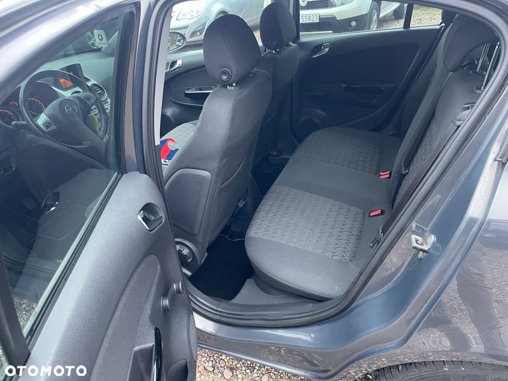 Opel Corsa 1.2 16V Cosmo - 13