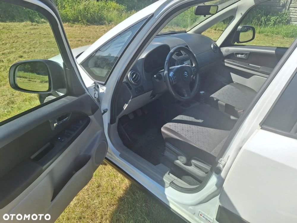 Suzuki SX4 - 3