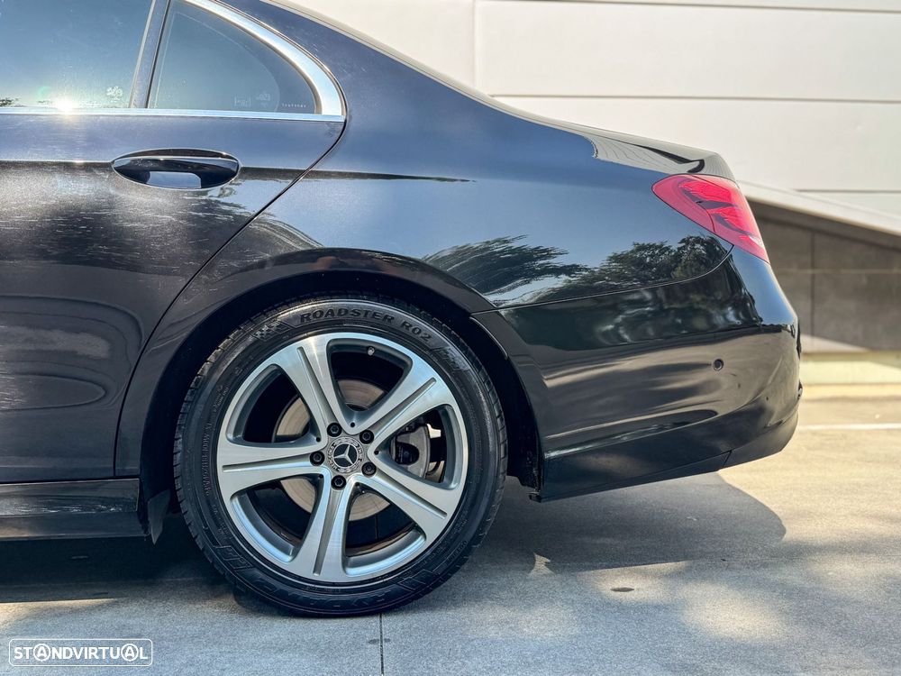 Mercedes-Benz E 220 d AMG Line - 47