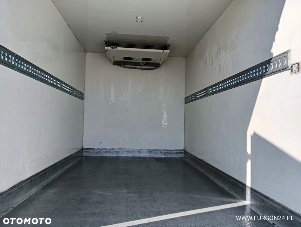 KONTENER IZOTERMA CHŁODNIA CARRIER XARIOS 350 NR 847 - 9