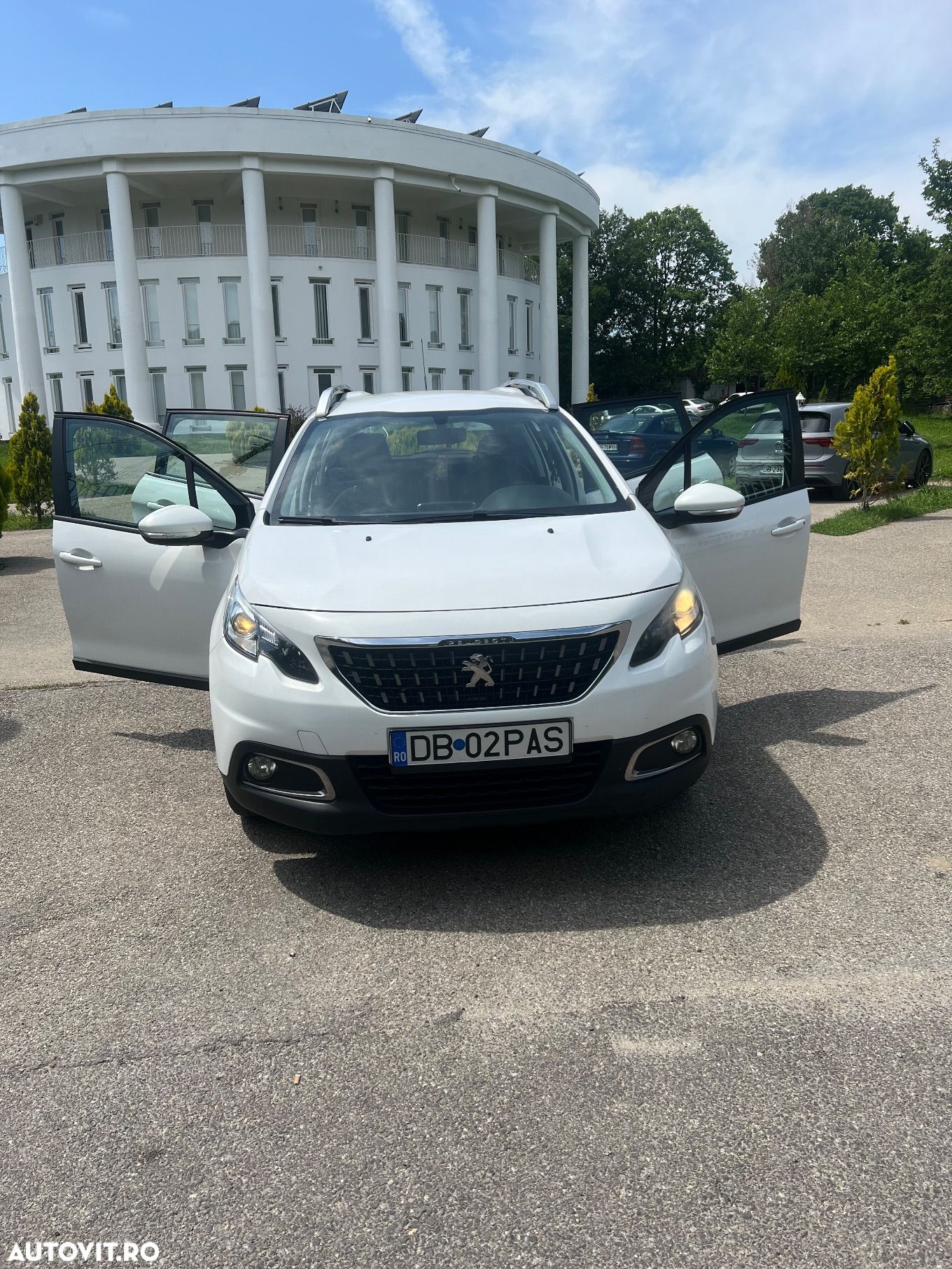 Peugeot 2008 - 1